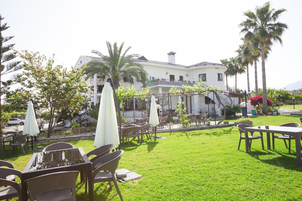 Meryem'S Hotel Agios Epiktitos Eksteriør bilde