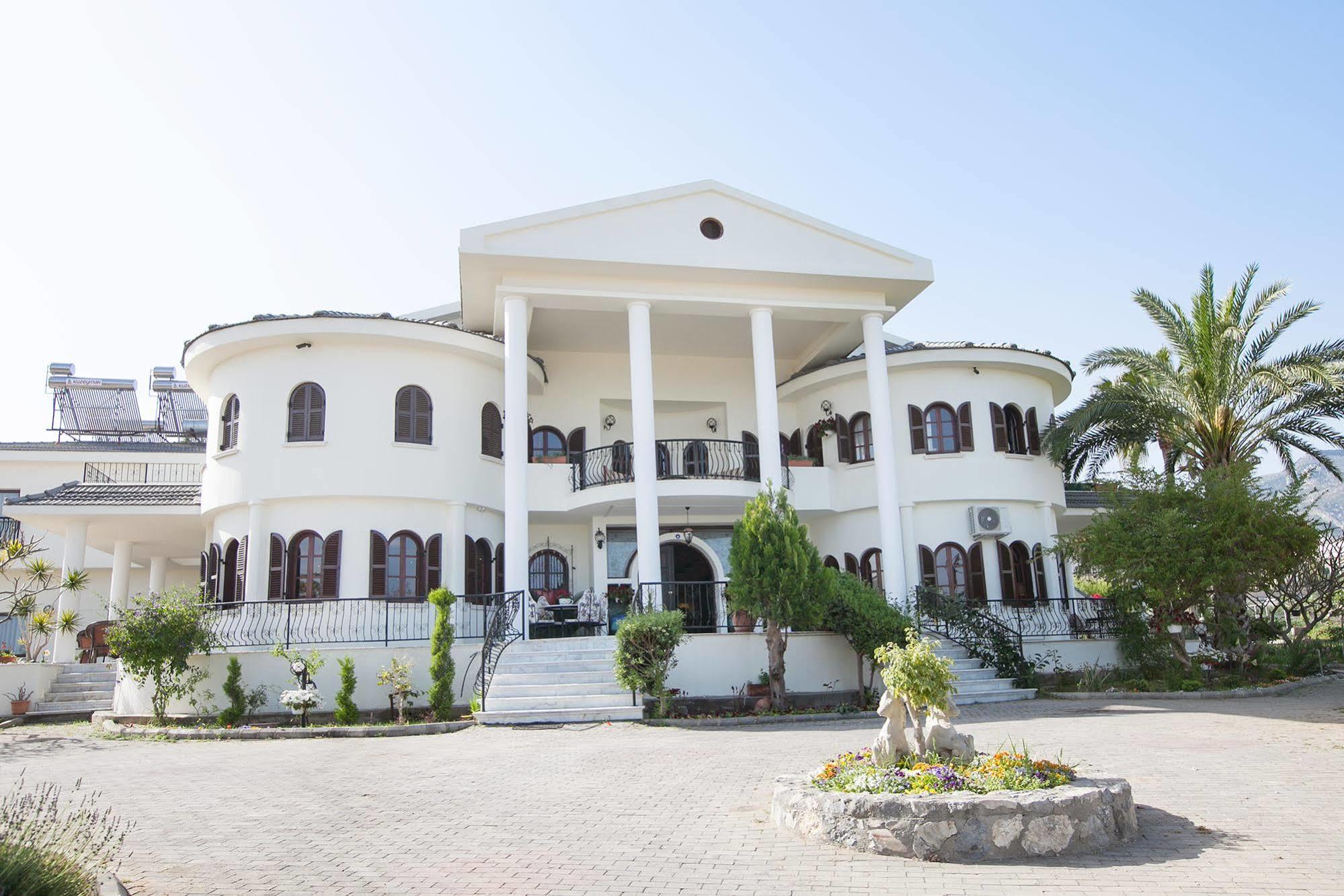 Meryem'S Hotel Agios Epiktitos Eksteriør bilde
