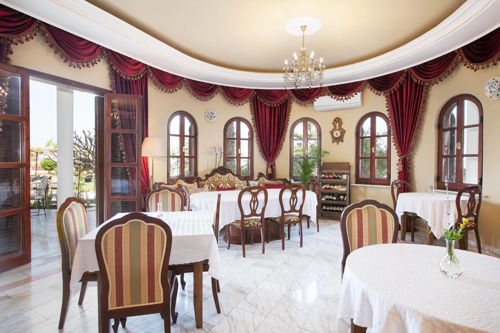 Meryem'S Hotel Agios Epiktitos Eksteriør bilde